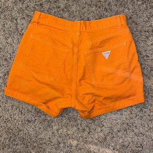 Vintage guess USA orange shorts 🩳 🍊
